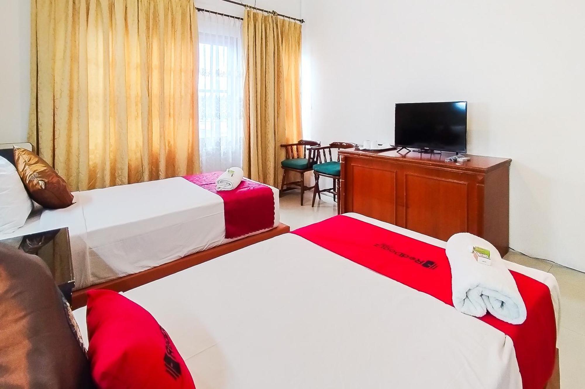 Reddoorz Near Focal Point Medan Hotel Sunggal Exterior foto