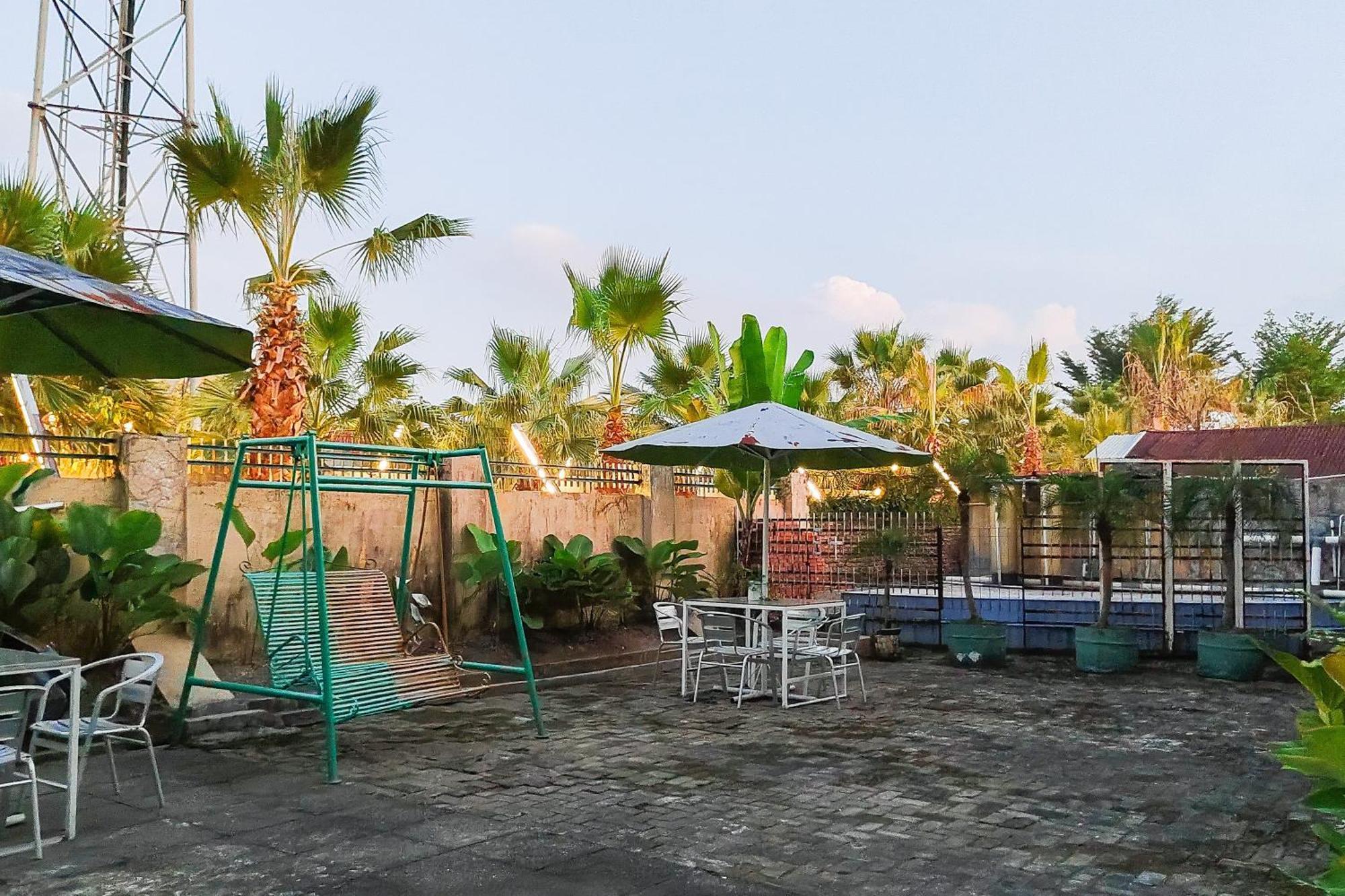 Reddoorz Near Focal Point Medan Hotel Sunggal Exterior foto